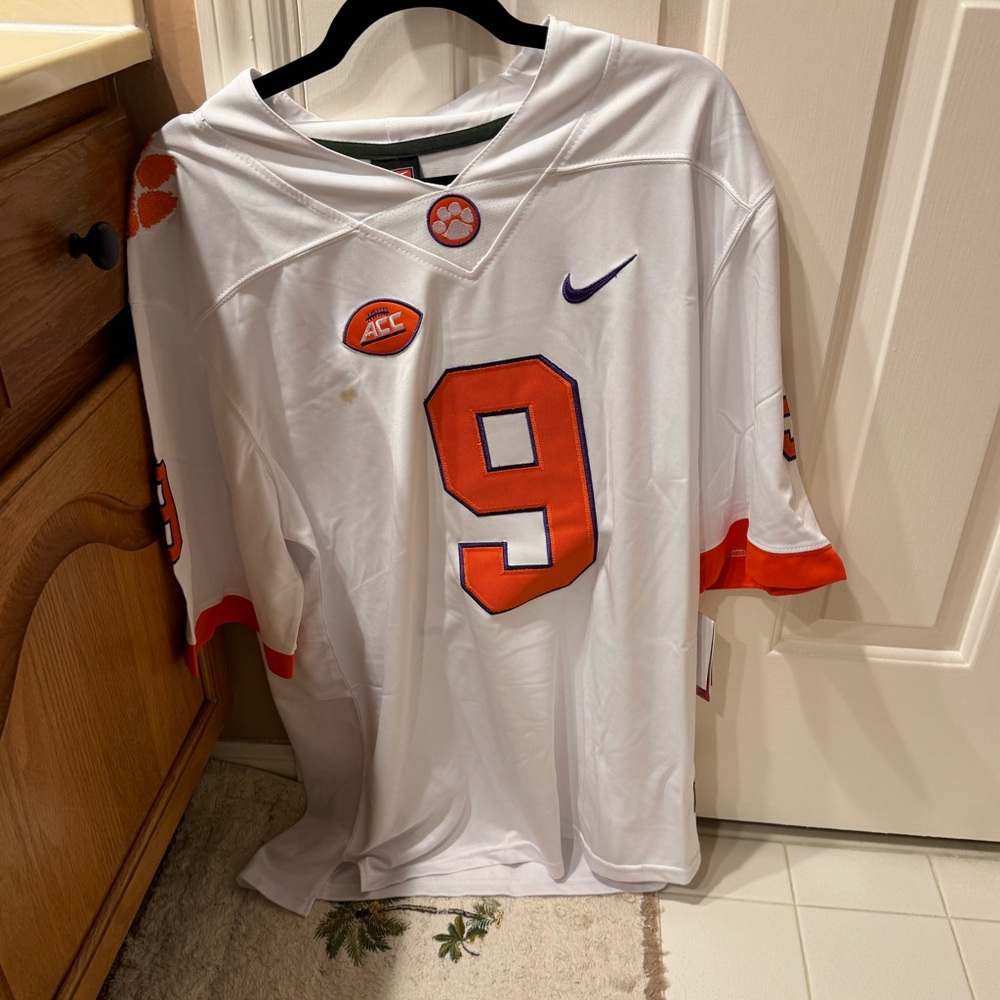 Clemson Travis Etienne Jersey from DHGate